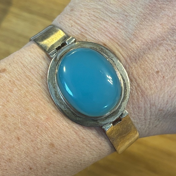 Chic Vintage Silver and Blue Bracelet - Picture 4 of 4